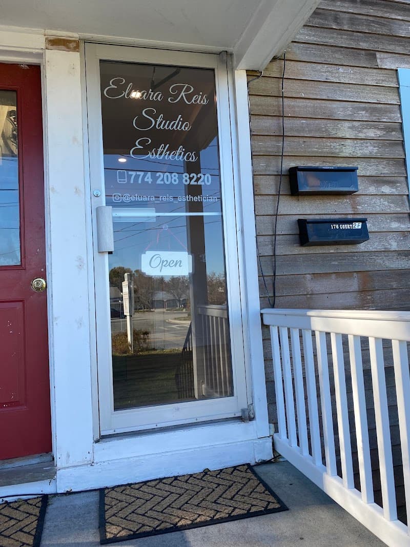 Eluara Reis Studio Plymouth photo