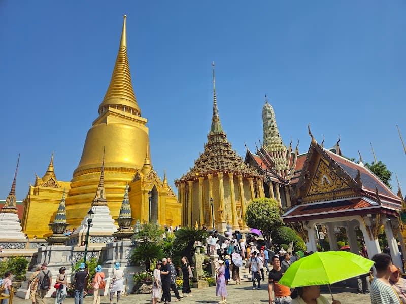 Emerald Buddha Moscow photo