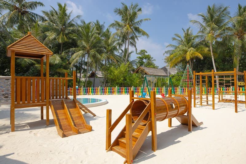 Emerald Faarufushi Resort & Spa Raa Atoll photo