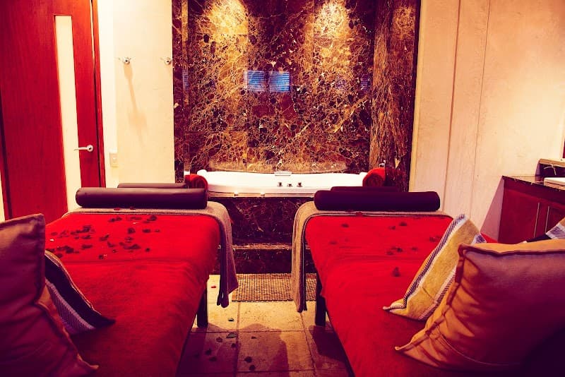 Emerald Spa East London photo