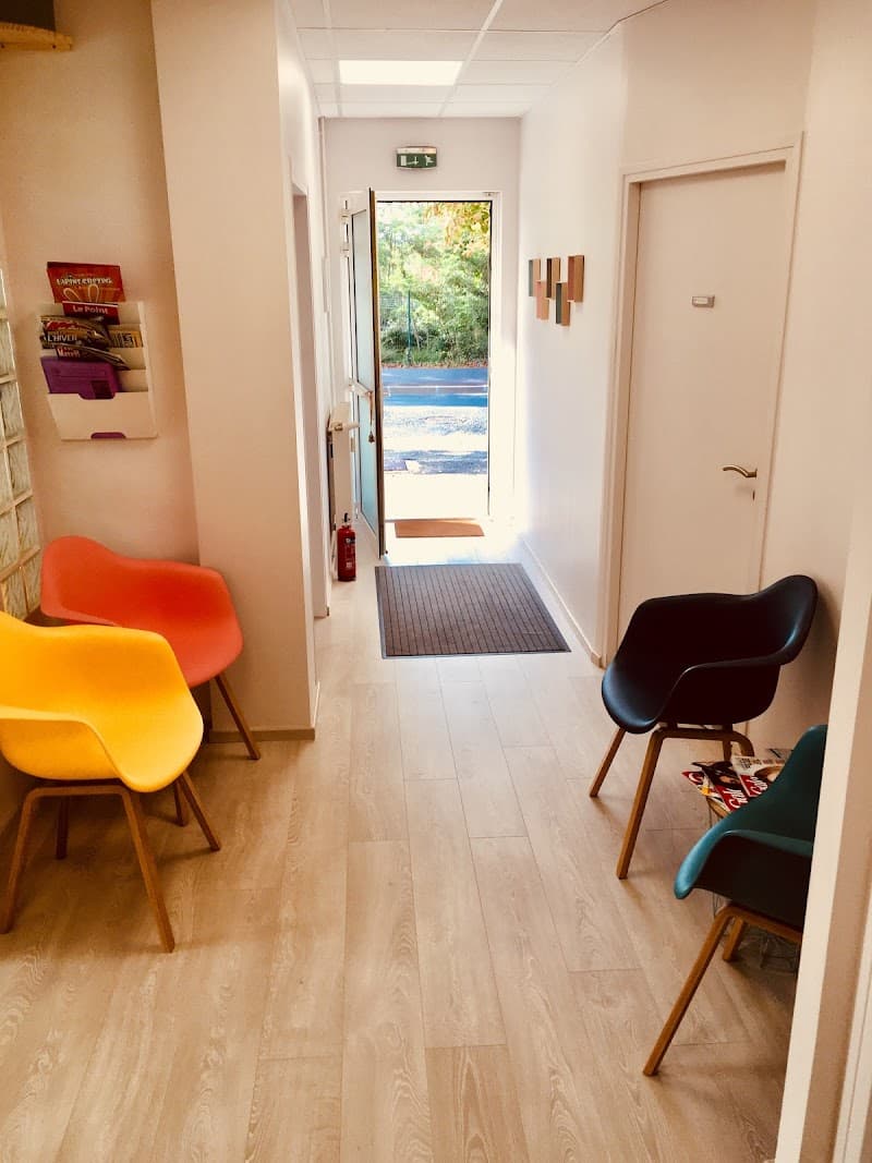 Sainte-Geneviève-des-Bois Émilie Svay photo