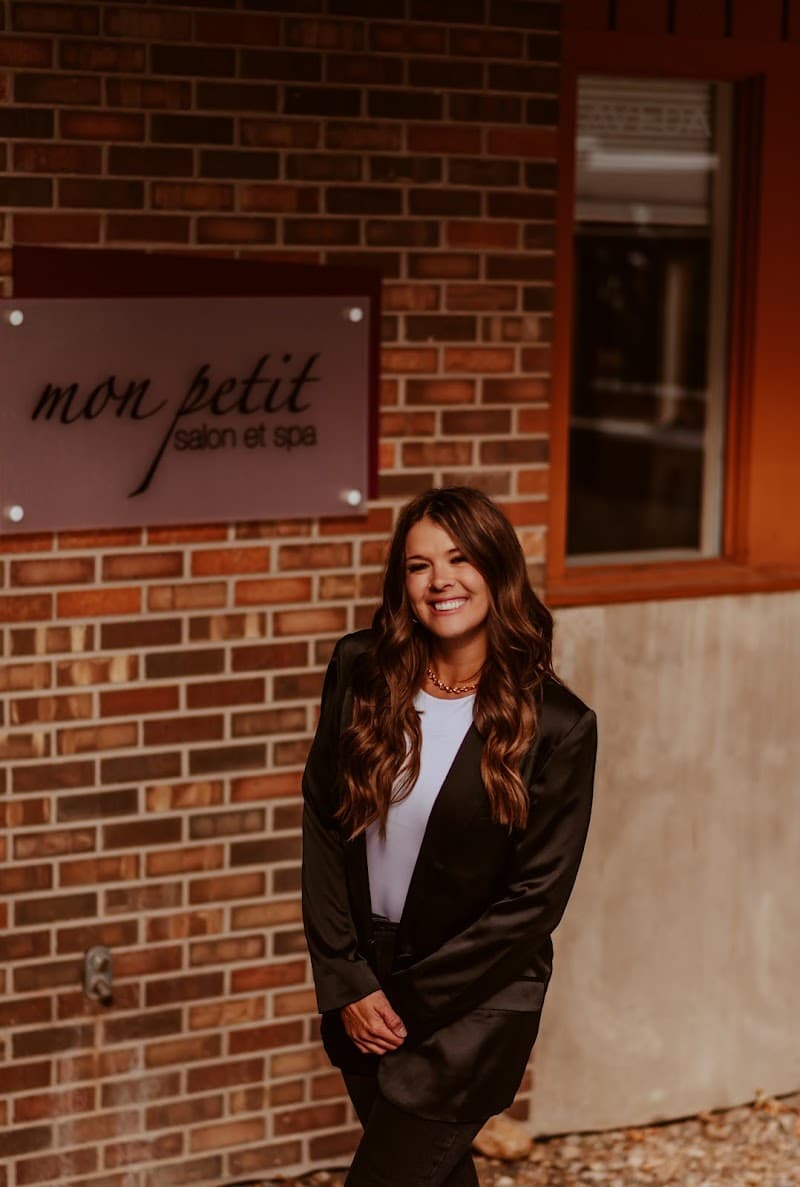 Emily's Petite Salon & Spa Cleveland photo