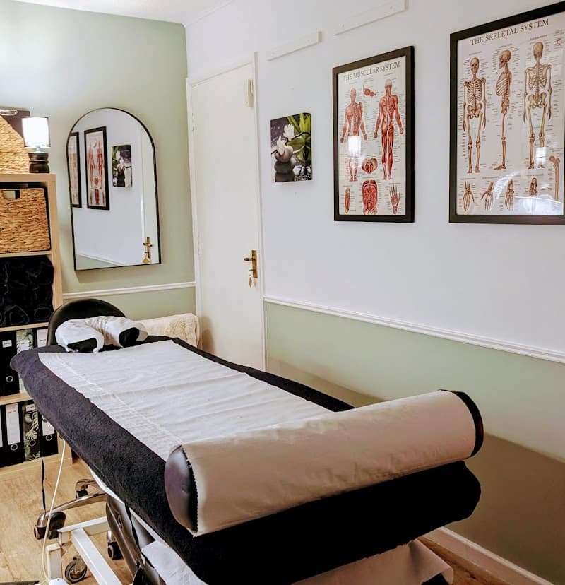 Emma Leeson Massage LTD - ELM Burgess Hill photo