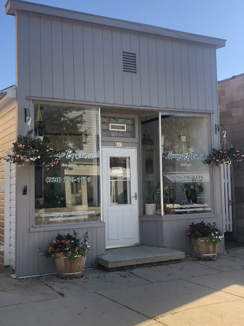 Erin Canada-West Massage Therapist Ada photo