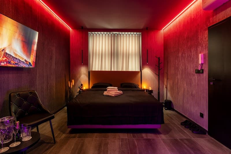 Erotic Massage Prague | Fox Club photo
