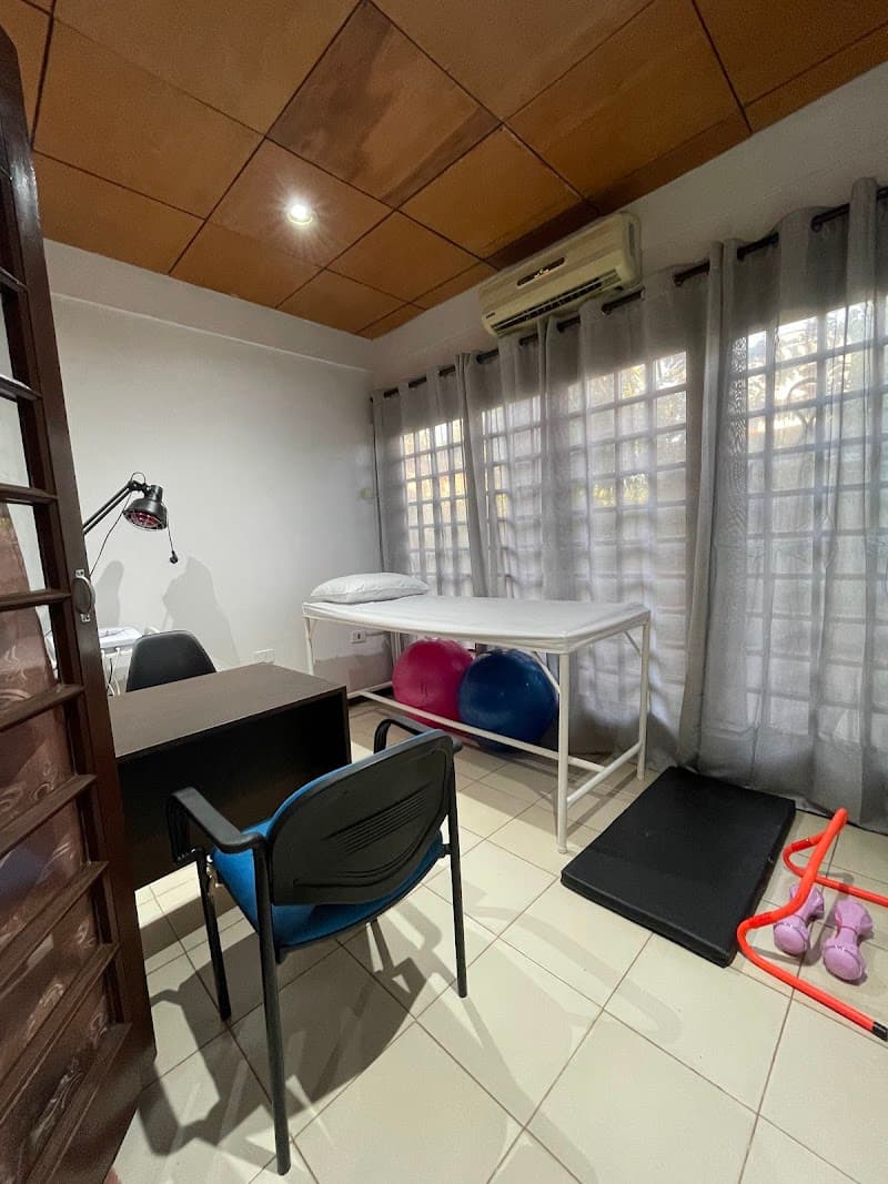 Esencia Spa Urbano Curuguaty photo