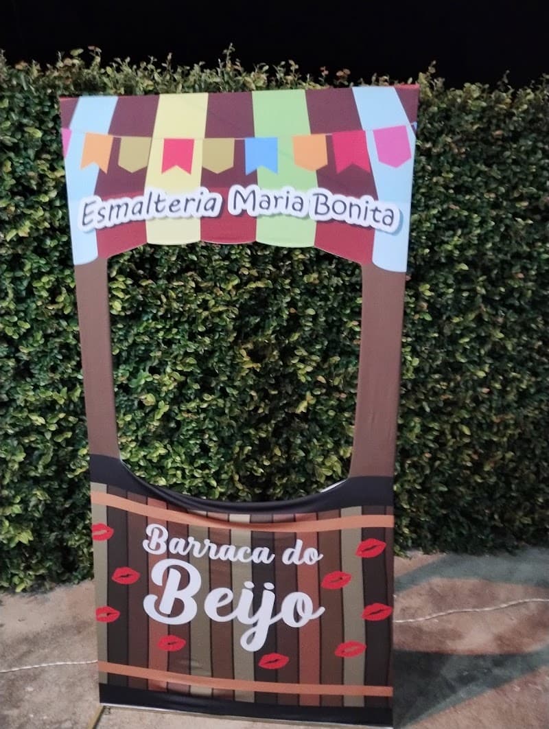 Esmalteria Maria Bonita Araras photo