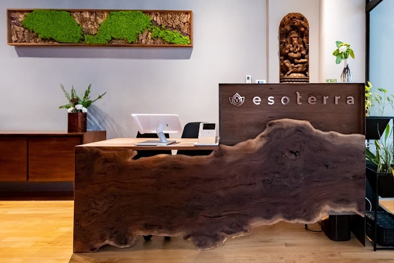 Esoterra New York photo