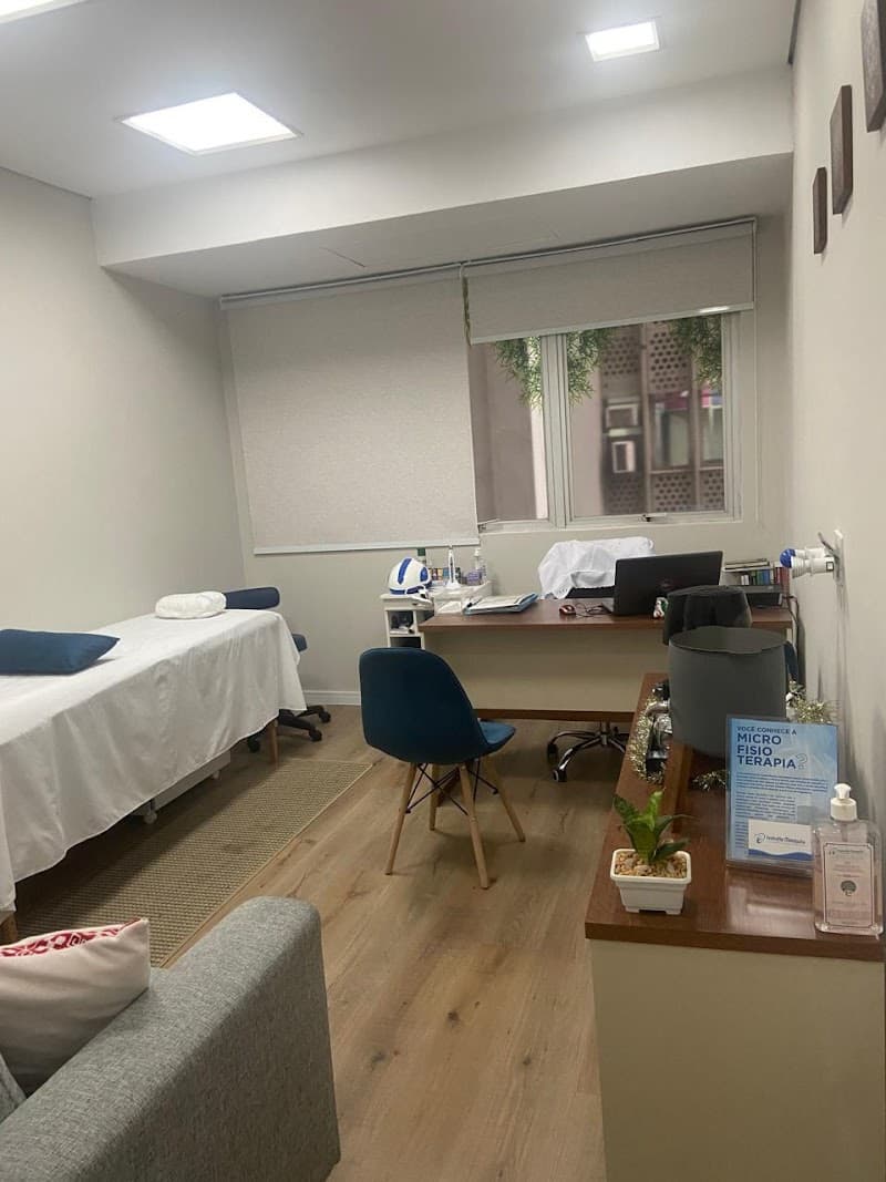 Espaço Mônica Maia São Paulo photo