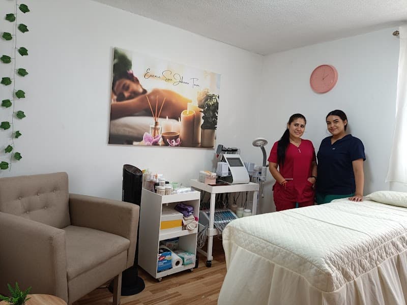 Essence Spa Johana Tovar León photo