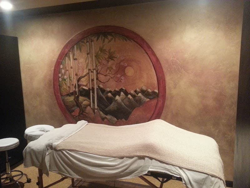 Essential Kneads Salon and Wellness Spa Decatur photo
