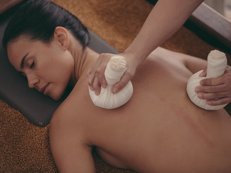 Essentials Spa Aventura North Miami Beach photo