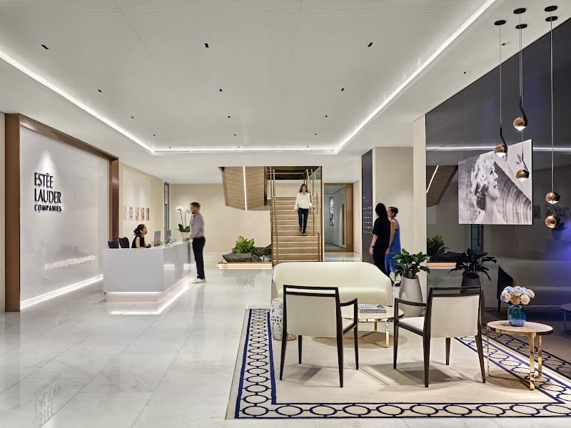 Estee Lauder Travel Retailing Singapore photo