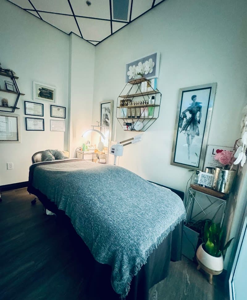 Esthetics by Mindy Leesburg photo