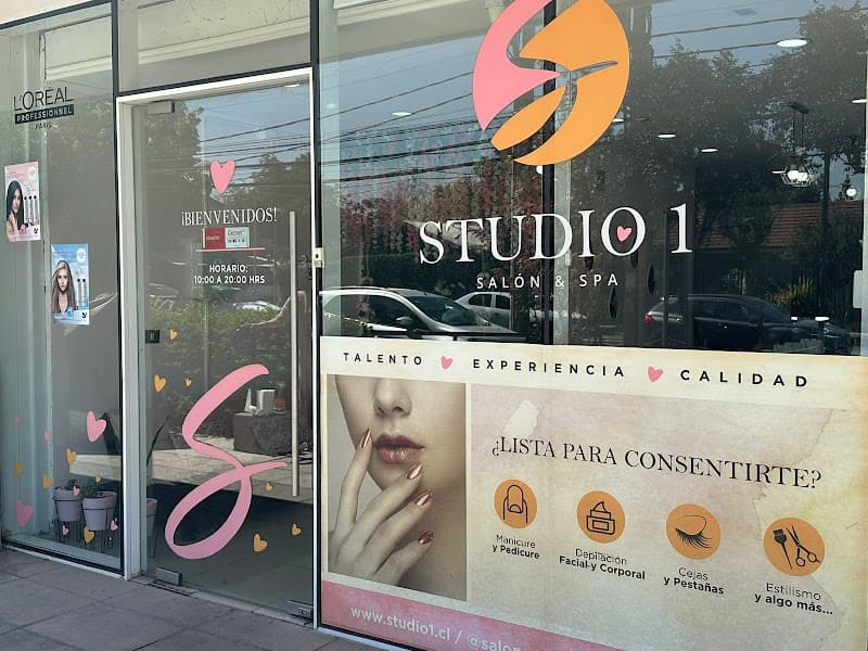 Estilistas estudio UNO Los Andes photo