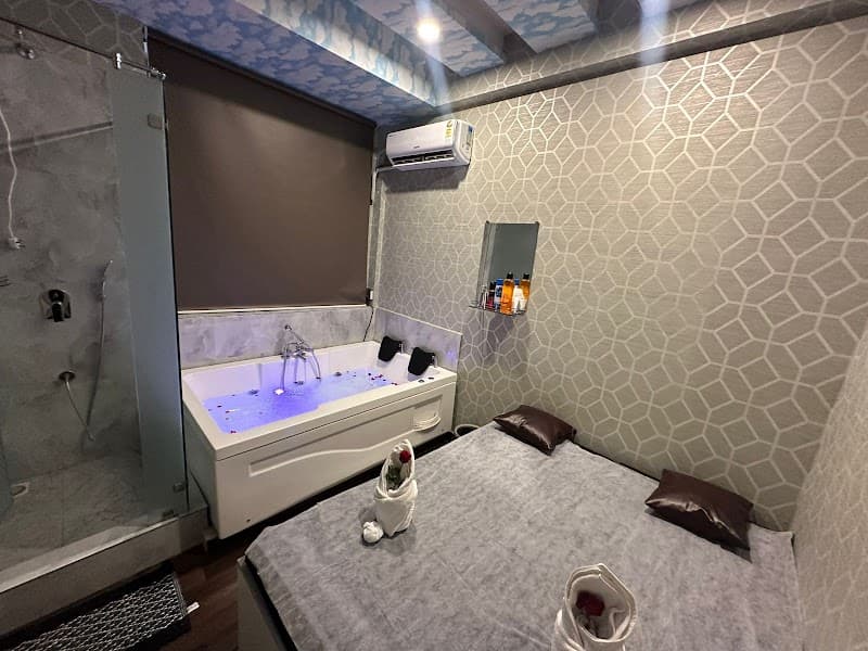 European Luxury Salon & Spa Mumbai photo