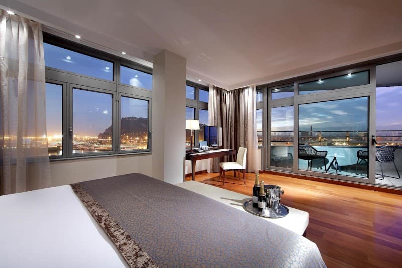 Eurostars Grand Marina Barcelona photo