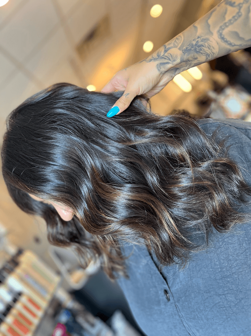 EVERYTHING'S HAIR Spring Hill photo