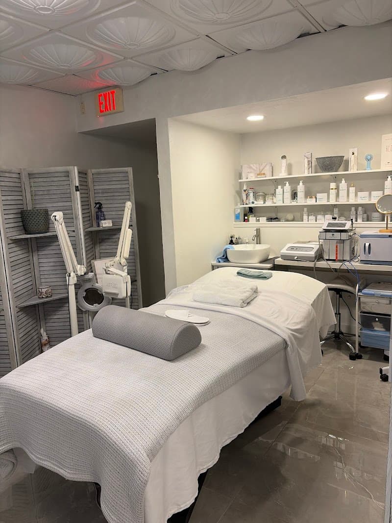 Evolutionary Aesthetics by Michele Marco Island photo