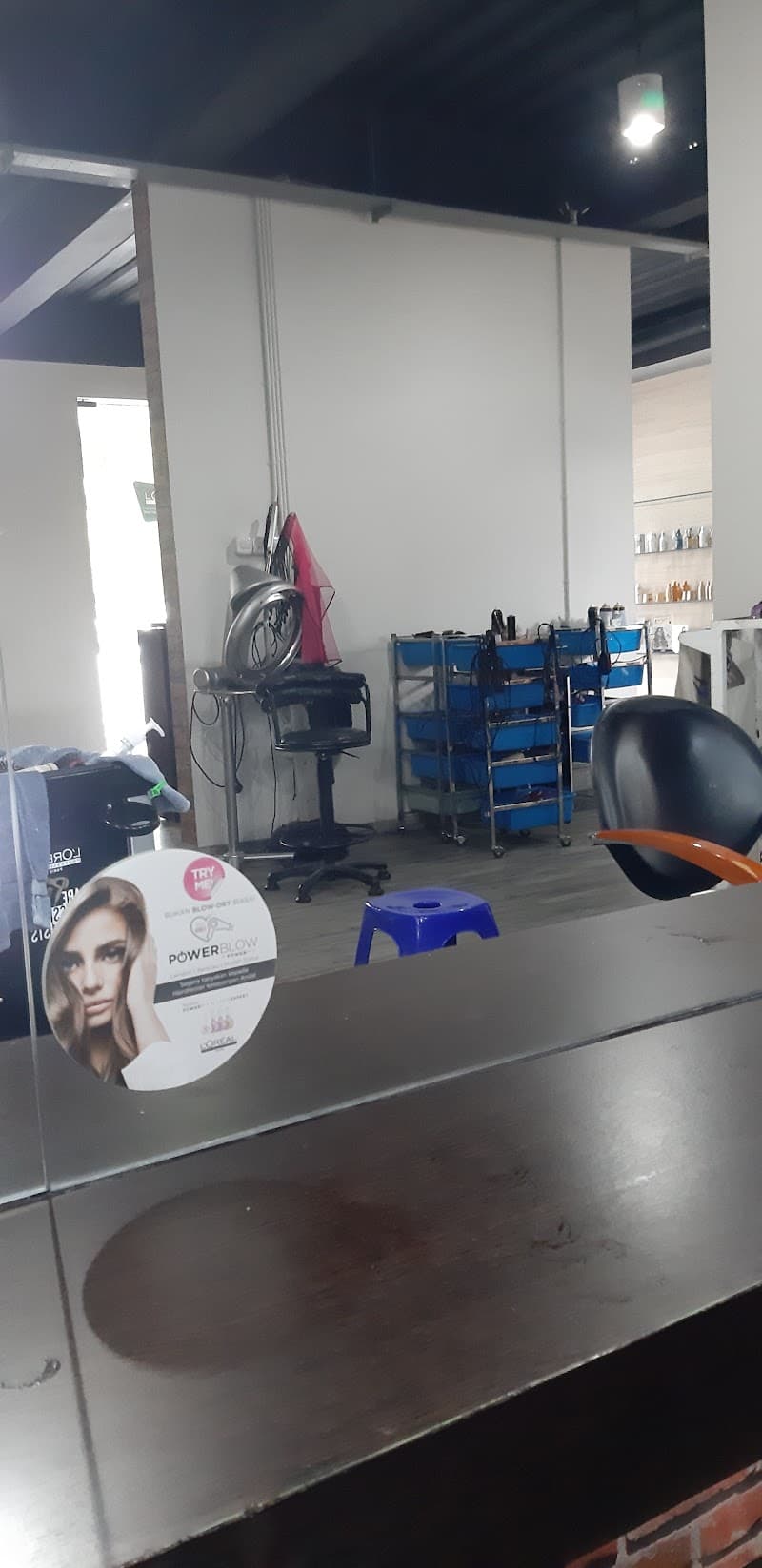 Exclusive Halmahera Salon Semarang photo