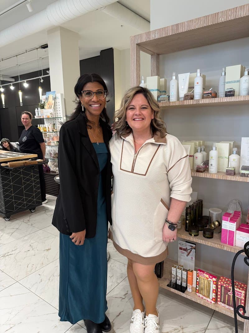 Excuria Salon & Spa Williamsville photo