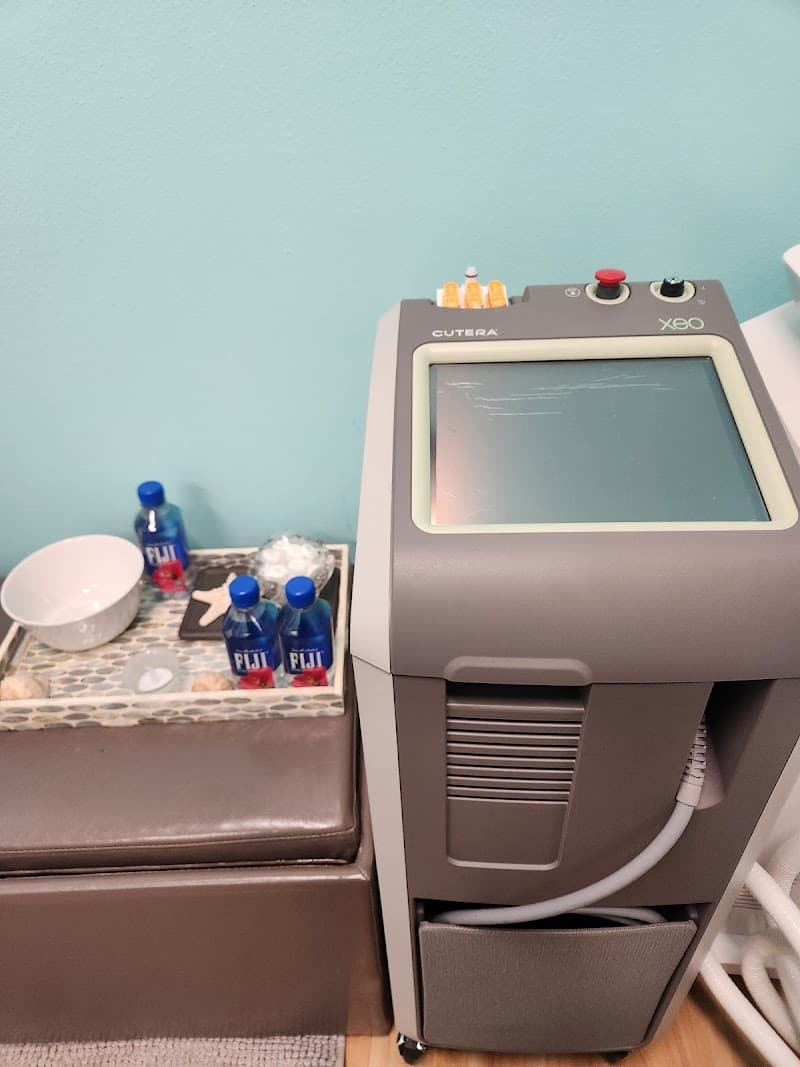 Eyes On You Face and Body Spa Brookfield photo
