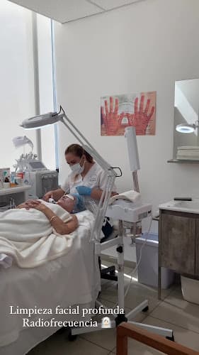 Facial Lukano Distrito Central photo