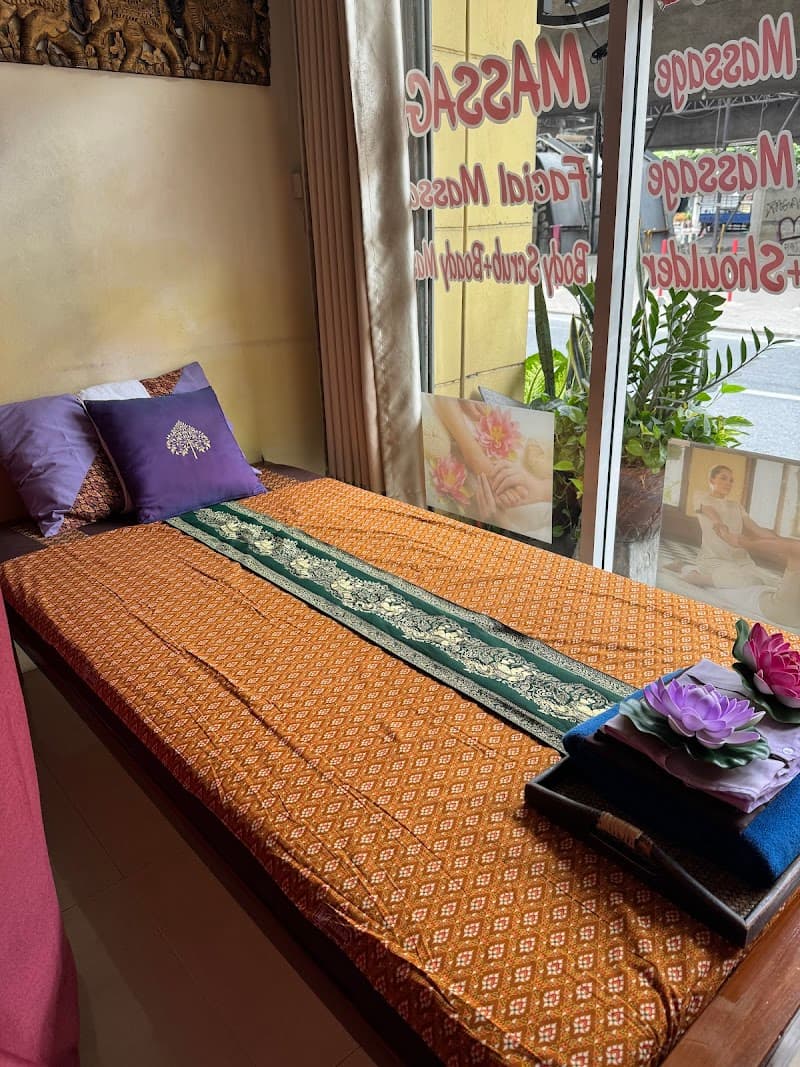 Fahsai Health Massage Bangkok photo