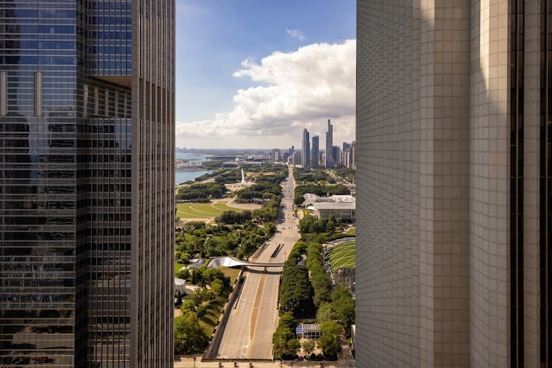 Fairmont Chicago, Millennium Park photo