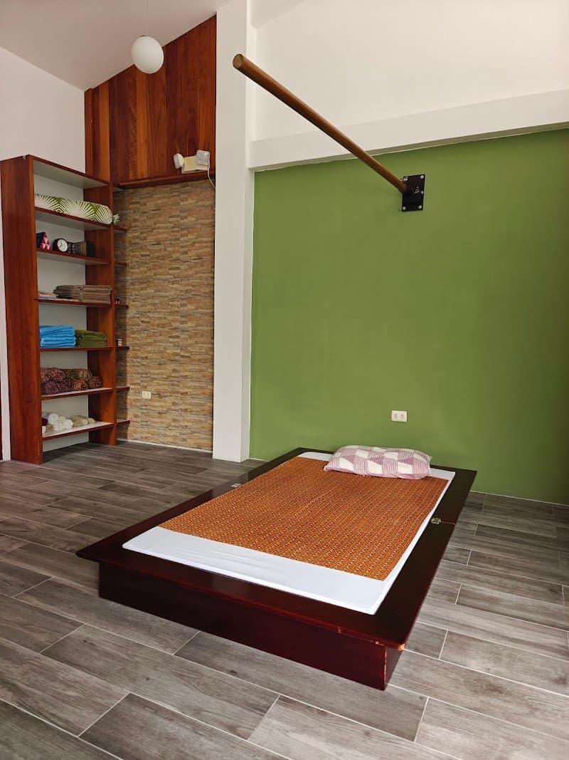 Famai Thai Massage Galapagos photo