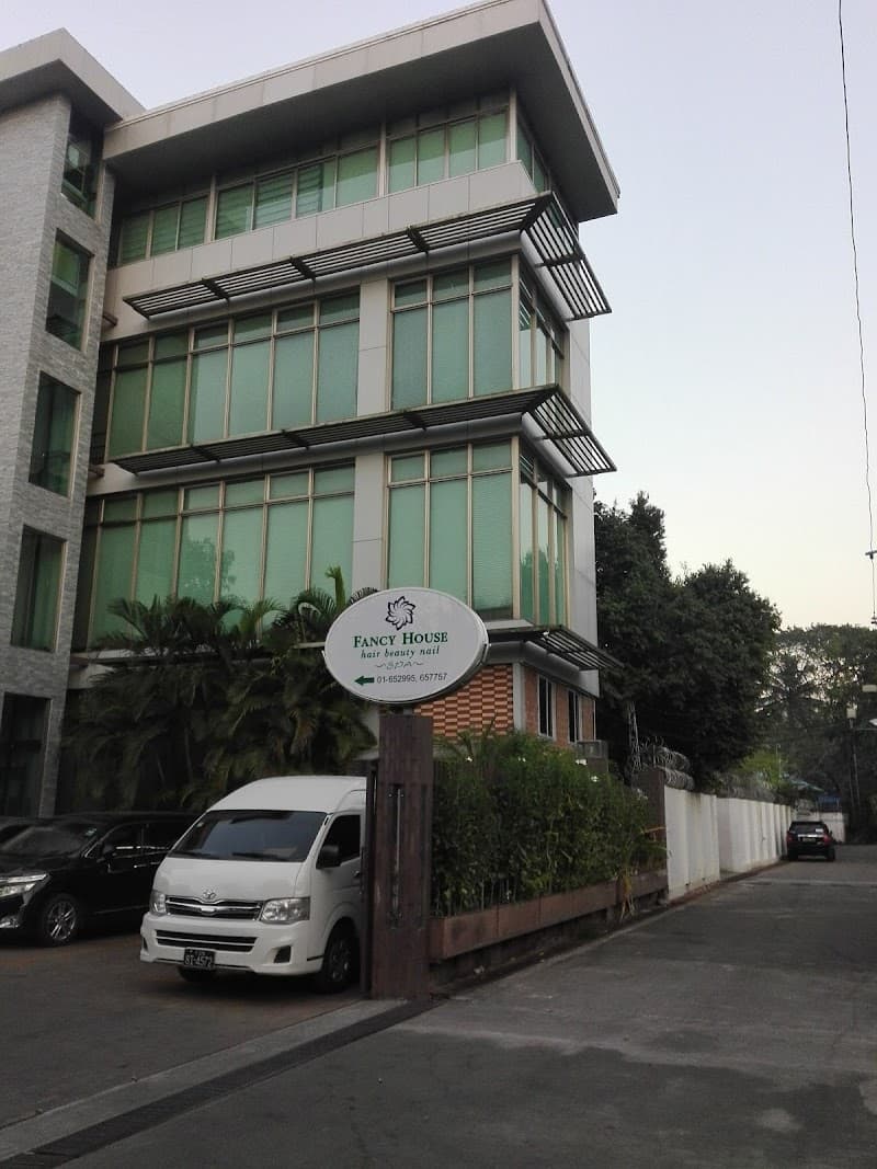 Fancy House Market Place Yangon photo