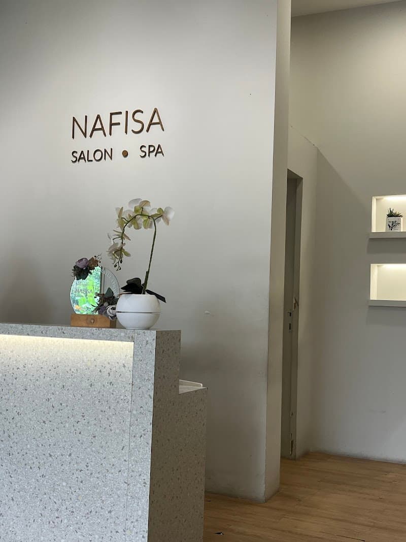 Fausta Corner Family Salon and Spa Semarang Kota photo