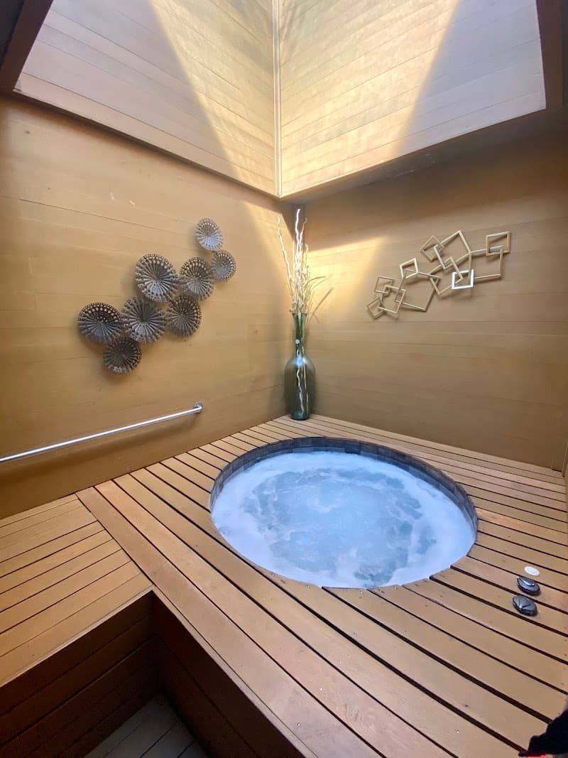 Federal Way Spa Resort photo