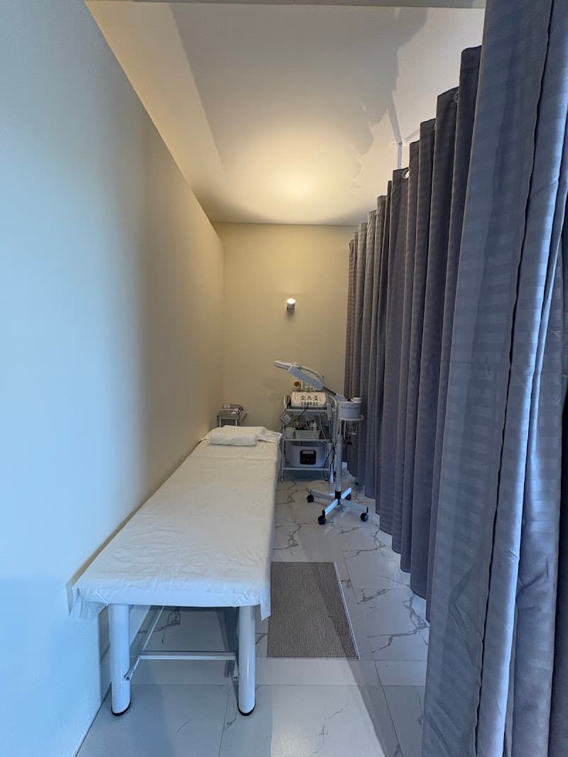 FeelHer Beauty Lounge San Rafael photo