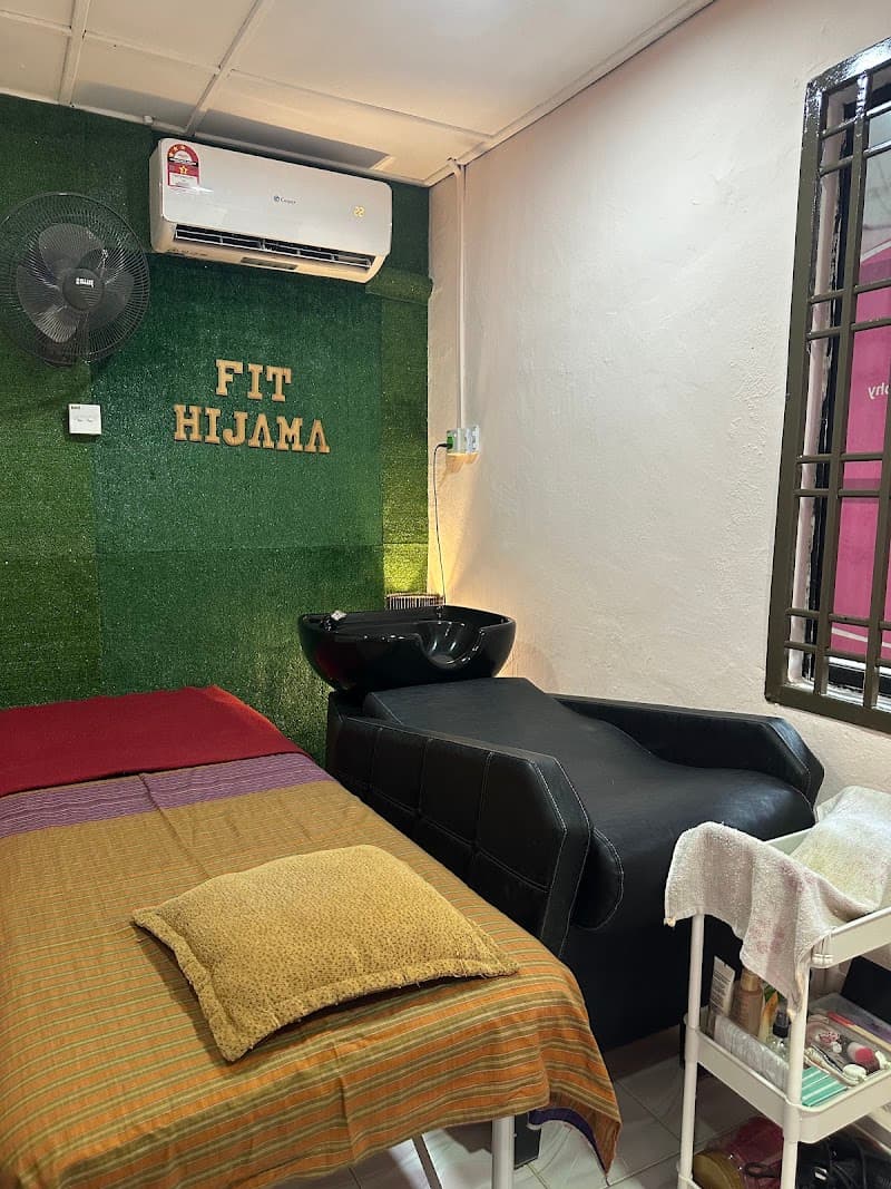 Fit Hijama Bekam And Spa Parit Raja photo