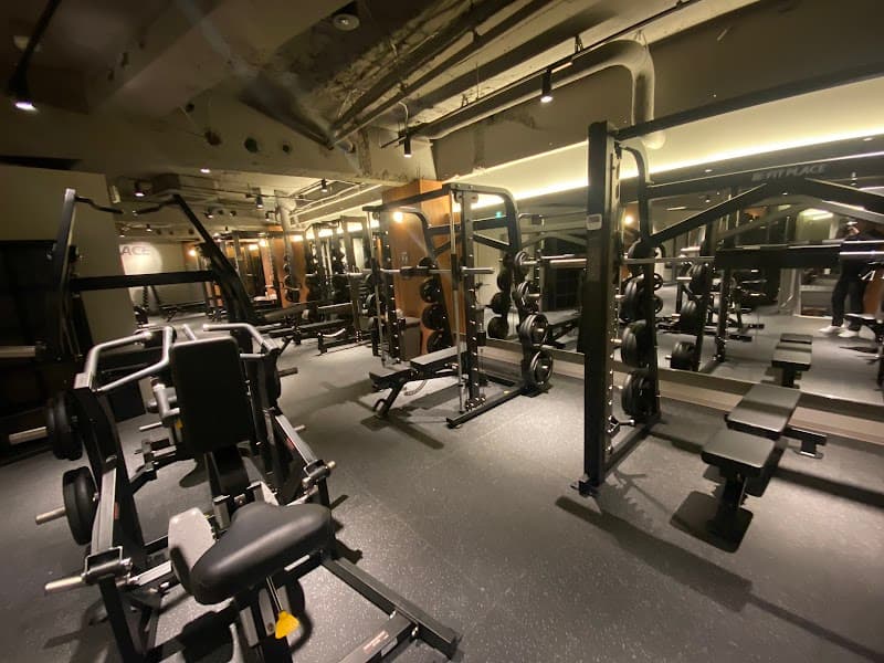 FIT PLACE24 Suidobashi Gym Chiyoda City photo