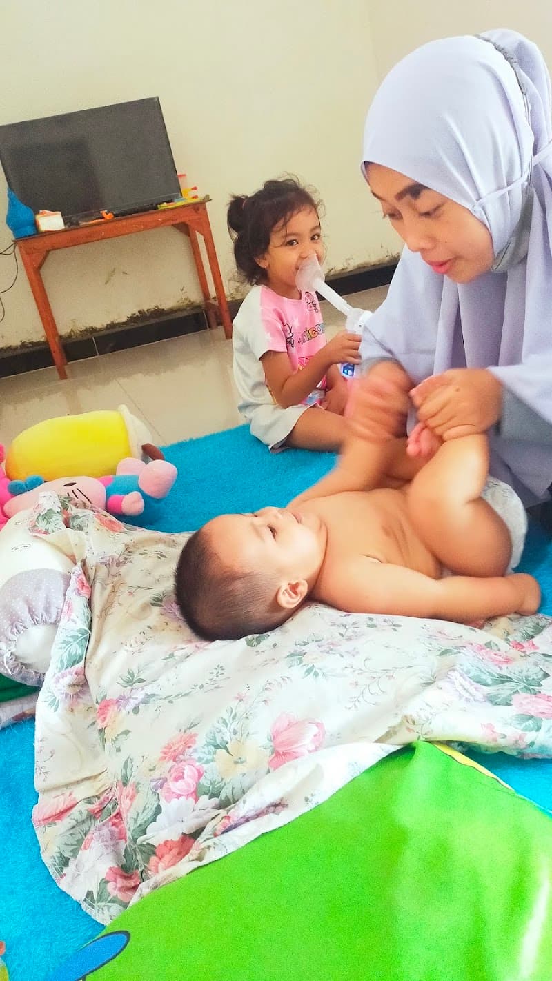 Fitra Baby Care Pijat Bayi and Anak Ponorogo photo