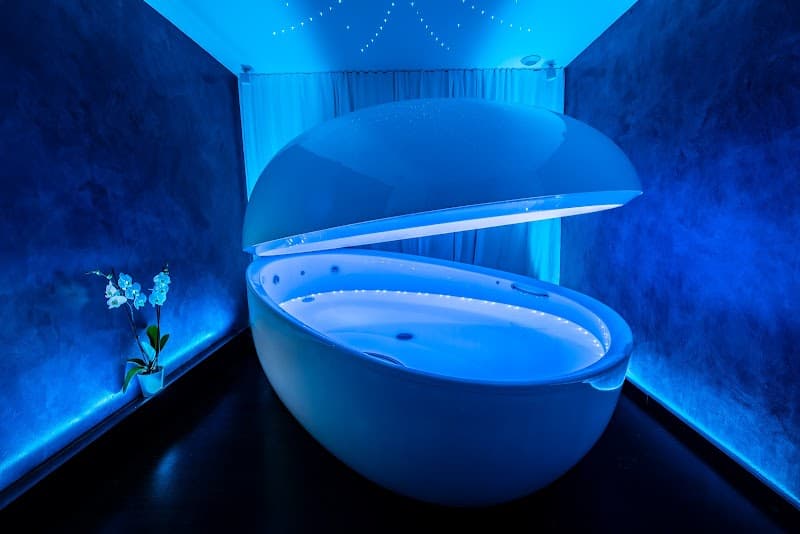 Floating Island Ljubljana | Komore za lebdenje photo