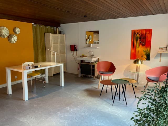 FlowMo Massagen am Bach Schwarzenburg photo