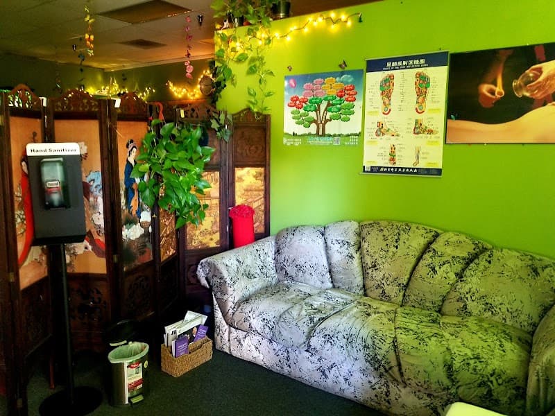 Foot Reflexology Massage Chino photo