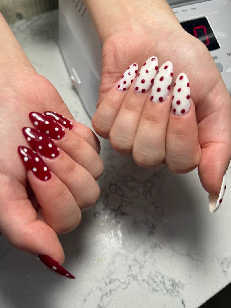 Forever 20 Nails Williston Park photo