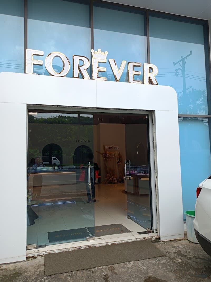Forever Moe Beauty & Academy Beauty Spa Yangon photo