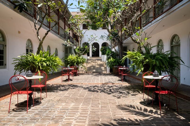 Fort Bazaar Galle photo