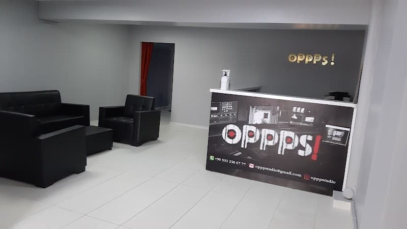 Fotografcida Vesikalik Cekiliyo Nilüfer photo