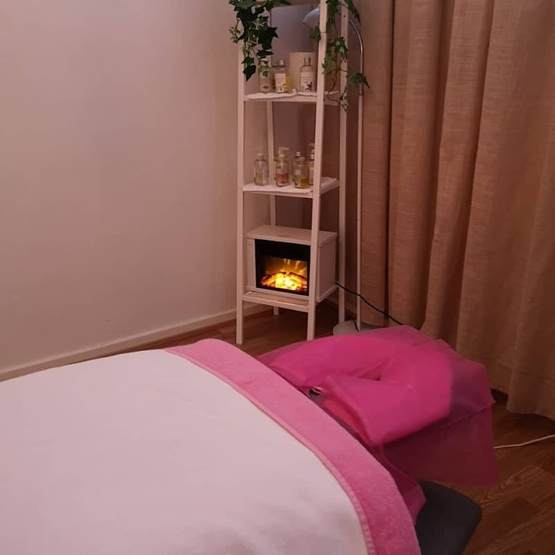 Fotvårdskliniken och Massage Katrineholm photo