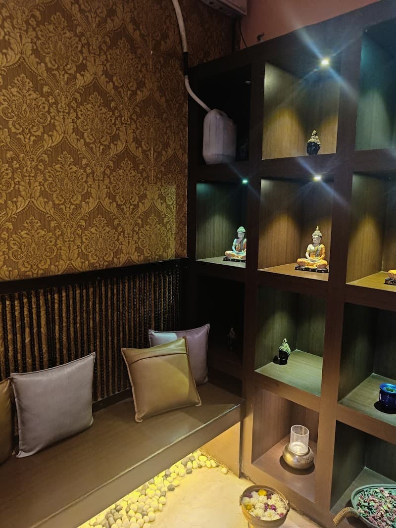 Four Fountains De-Stress Spa - Amanora Town Centre, Magarpatta Pune photo