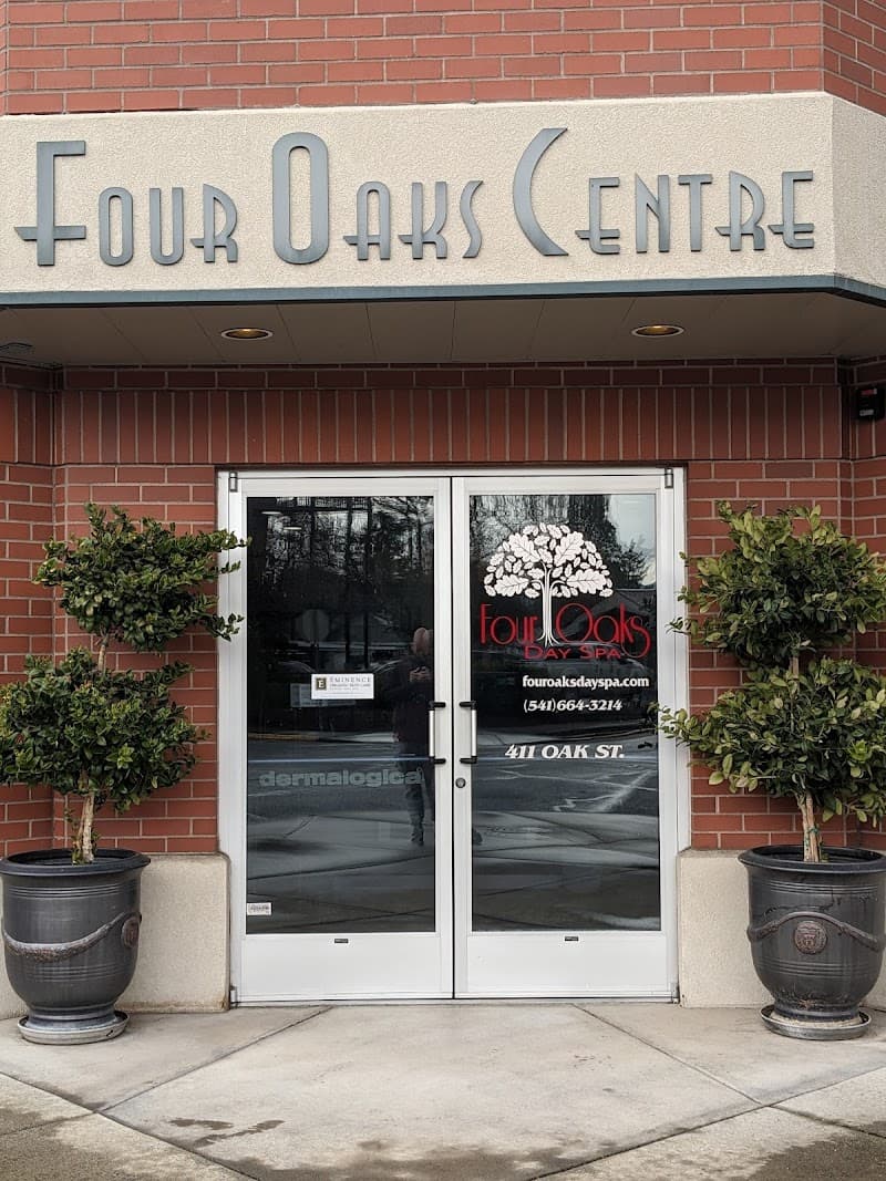 Four Oaks Day Spa Central Point photo