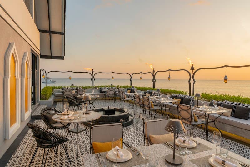 Four Seasons Resort Maldives at Landaa Giraavaru Baa Atoll photo