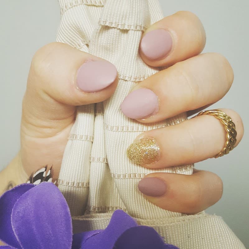 Foxy Nails Bismarck photo