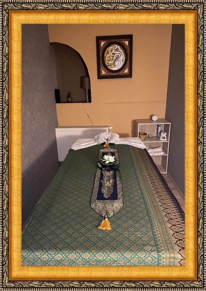 Fr. Winliam Nawroth Baan Nong - Traditionelle Thai Massage Dortmund photo
